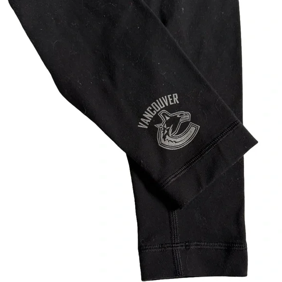 LULULEMON / VANCOUVER CANUCKS / NHL BLACK HIGH WAISTED WUNDER UNDER LEGGINGS - Picture 5 of 9